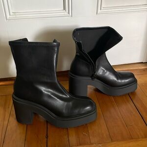 H&M size 42 platform boots